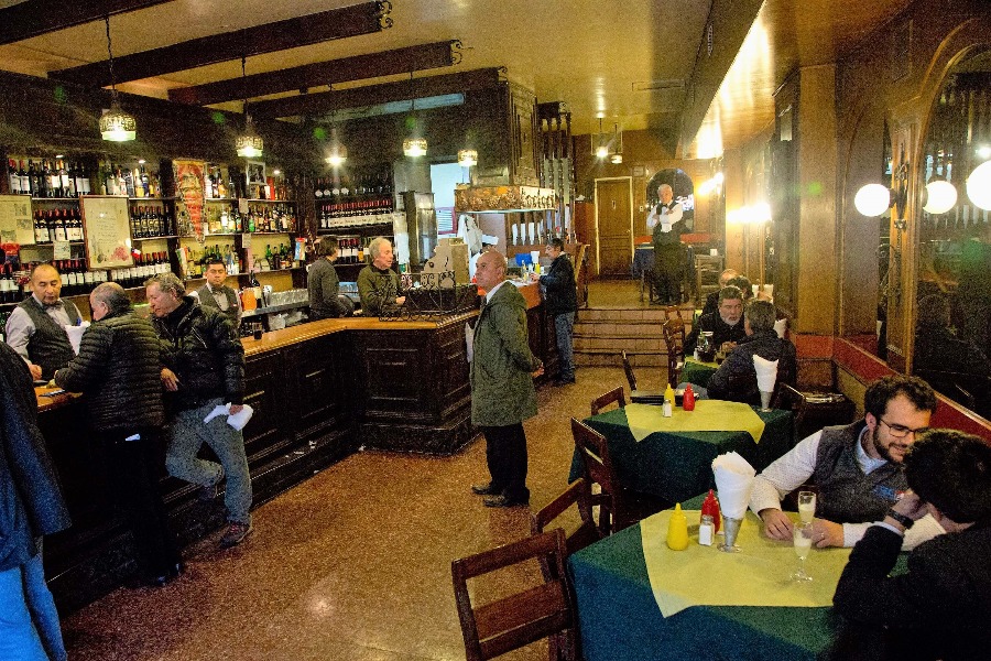 Bar Unión: Una barra de profesionales en calle Nueva York