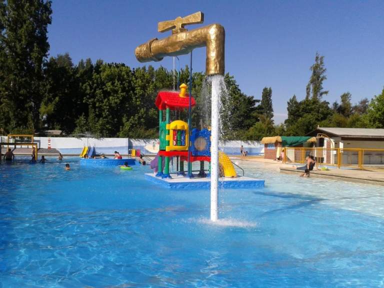 Las piscinas en Santiago más refrescantes para capear el calor