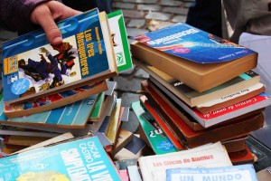 Liberación de libros, haciendo crecer la biblioteca colectiva chilena