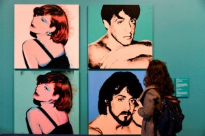 Exposiciones: Sale Warhol, entra Matta