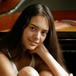 Mahani Teave: la pianista pascuense vuelve a los escenarios