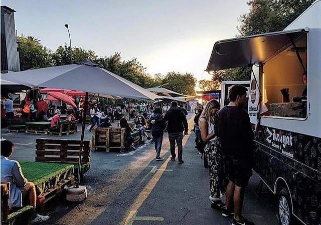 Fiesta dominical: Food trucks en el cerro San Cristóbal