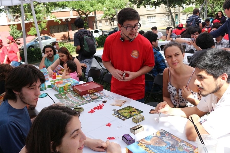 Juegos en el Parque: Un día para jugar Catán y Carcassone al aire libre