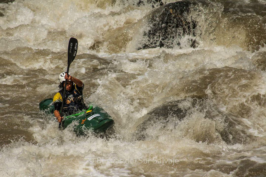 Una tarde para navegar en kayak por el río Mapocho