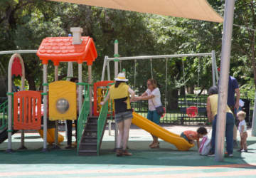 El Parque Forestal se renueva con juegos para niños y un enorme canil