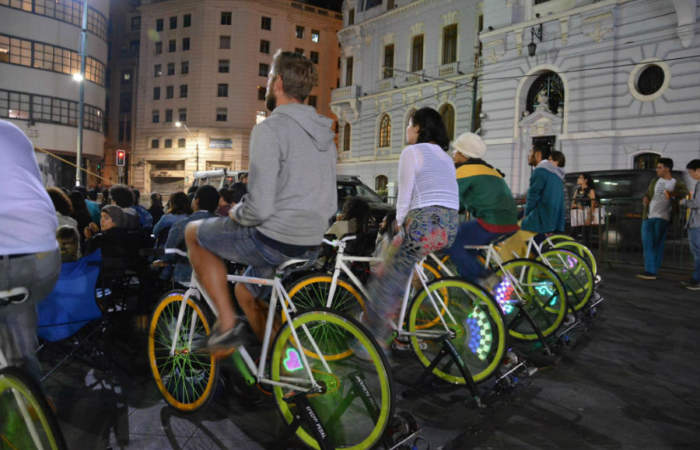 Gratis: El festival en el que verás películas mientras pedaleas una bici