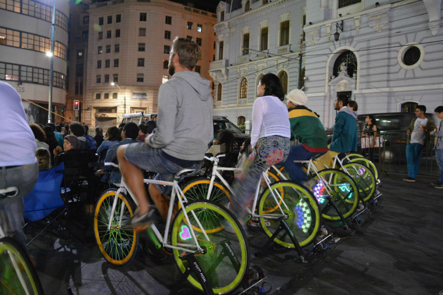 Gratis: El festival en el que verás películas mientras pedaleas una bici