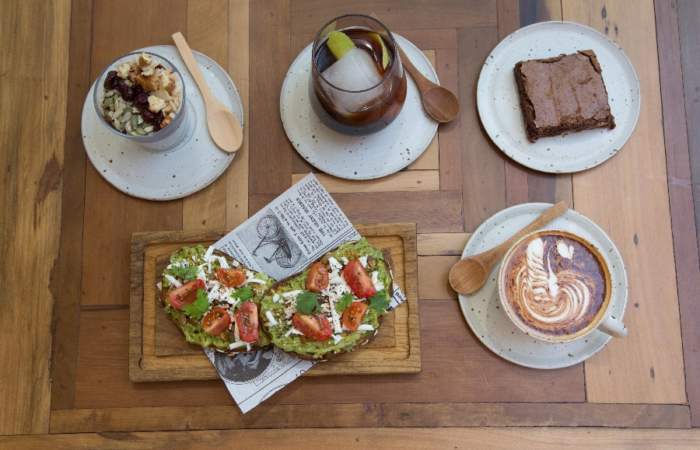 Café Black Mamba: Un nuevo café de especialidad con pastelería veggie en Providencia