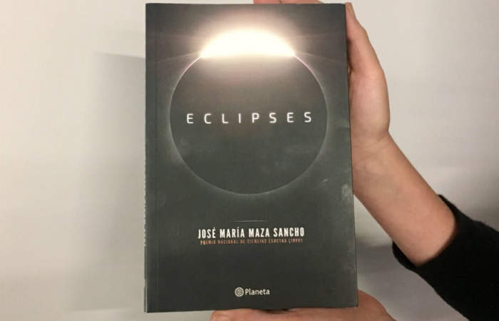 Todo sobre el libro de José Maza que te dejará viendo eclipses