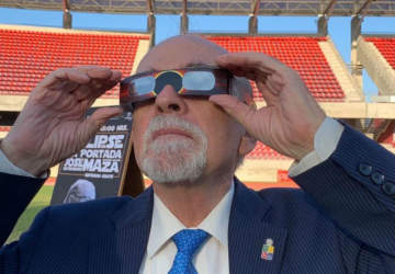 José Maza busca llenar el estadio de La Serena durante el eclipse de julio