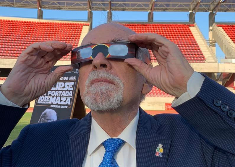 José Maza busca llenar el estadio de La Serena durante el eclipse de julio