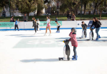 ¡Reabre la entretenida pista de patinaje en el Parque Bustamante!