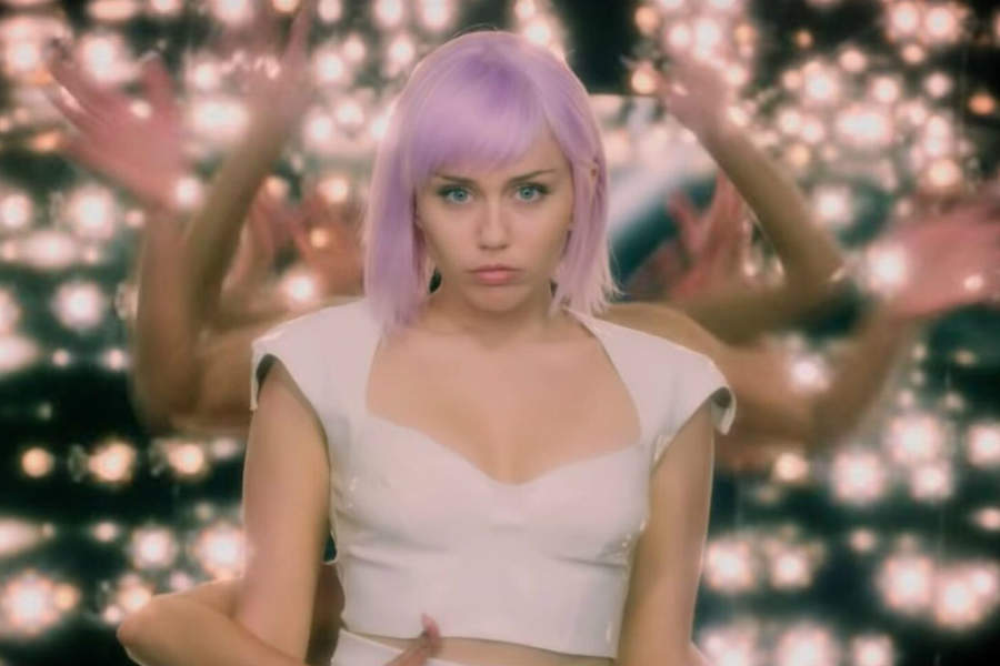 Miley Cyrus en la quinta temporada de Black Mirror Netflix