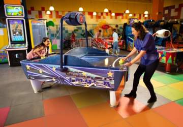 Family Park, el nuevo centro de entretenciones con camas elásticas y piscinas de pelotas