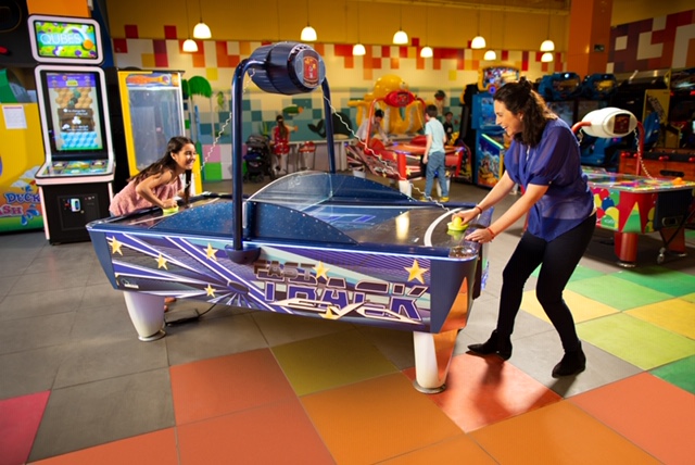 Family Park, el nuevo centro de entretenciones con camas elásticas y piscinas de pelotas