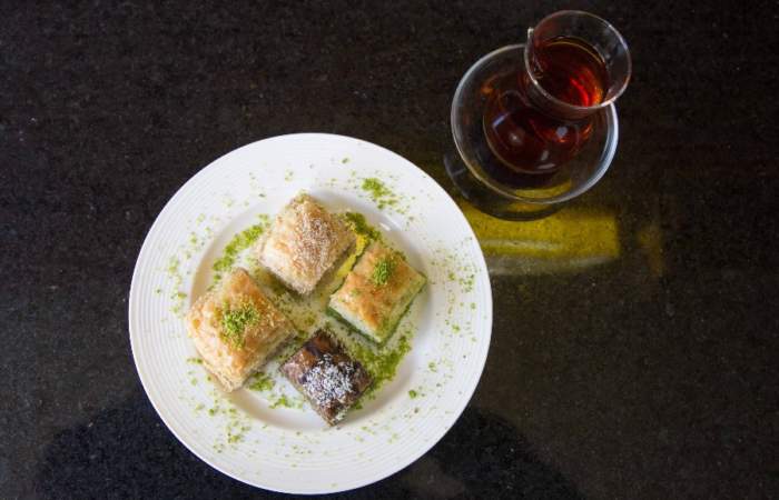 Baklava: Un tesoro lleno de dulces de Turquía en plena Providencia