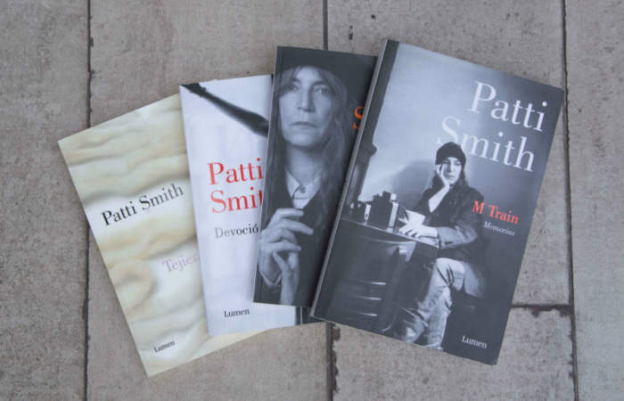 5 libros para entrar en el fascinante mundo de Patti Smith