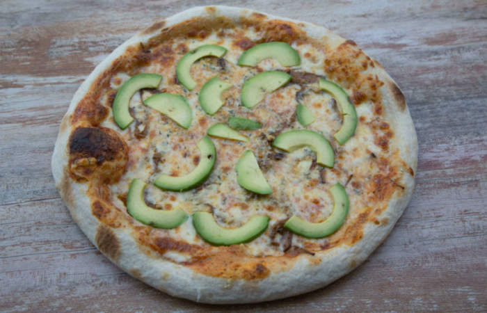 Pixxa, el premiado delivery de pizzas artesanales que llevan prieta, mechada y palta