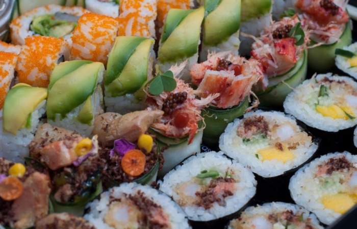 Locos por el sushi: los lugares en Santiago para adictos a este clásico japonés