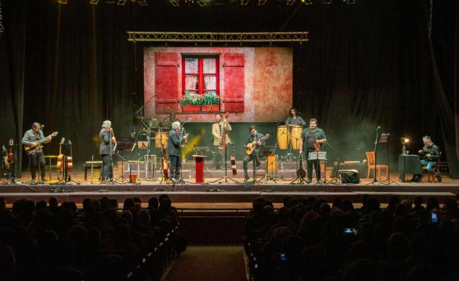 El conmovedor concierto de Inti Illimani y Jorge Baradit en el Nescafé de las Artes