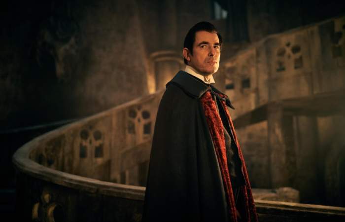 Drácula: La nueva gran adaptación de Netflix, sangrienta y oscura como la novela
