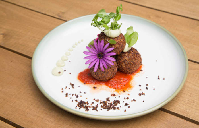 Flora, el restaurante de Viña del Mar con sabrosos platos inspirados en la naturaleza