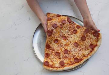 Zoldano’s, la pizzería que te regala un mes de pizza si te comes un trozo de un kilo