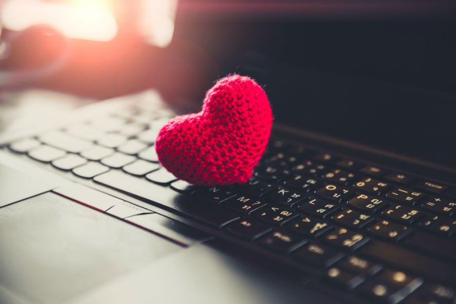 El evento en que podrás encontrar el amor a través de un computador