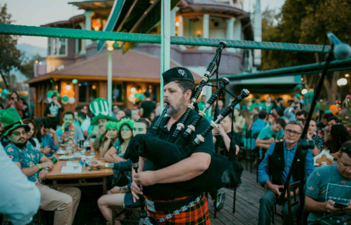 San Patricio 2020: Dos entretenidas fiestas en los bares más irlandeses de Santiago