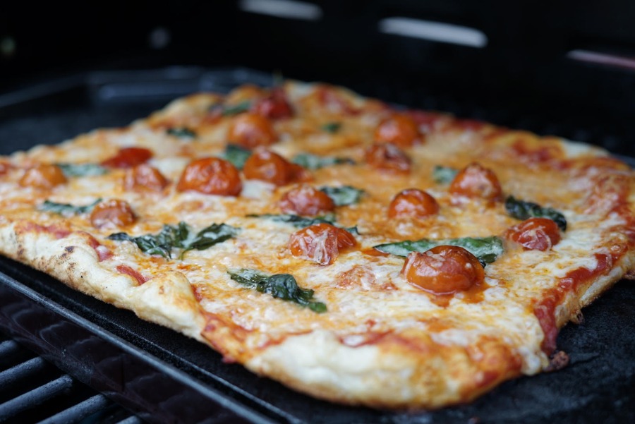 Receta de pizza de masa madre, la mejor para hacer en casa