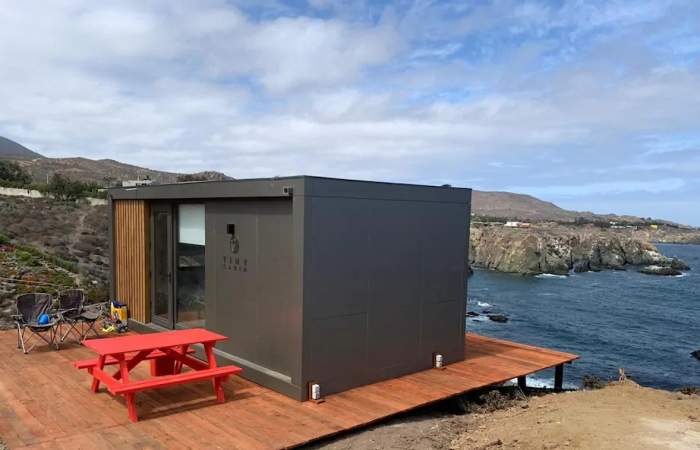 Relájate frente al mar en esta preciosa “tiny cabin” en Los Vilos disponible en Airbnb