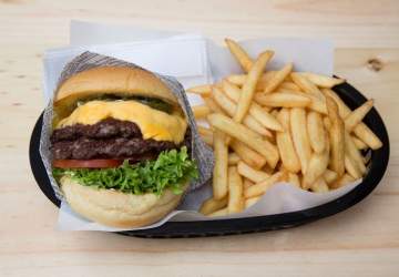 Holy Moly: las famosas hamburguesas estilo gringo tienen nuevo local