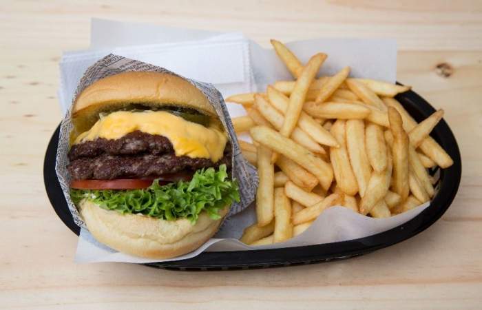 Holy Moly: las famosas hamburguesas estilo gringo tienen nuevo local