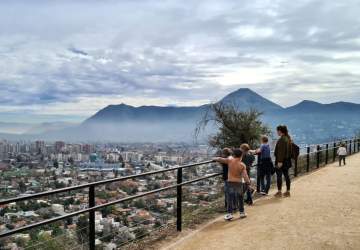 ¿Qué hacer el lunes feriado? Panoramas y lugares abiertos en Santiago para disfrutar el festivo