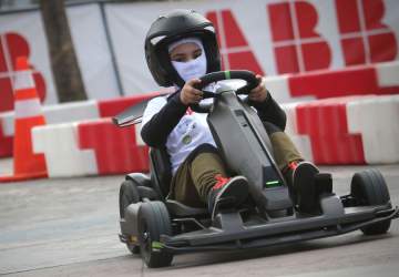 En el karting gratuito de Eliseo Salazar los menores pueden ser pilotos de carrera por un día