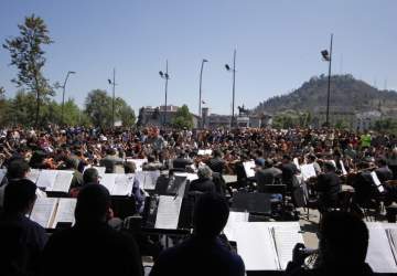 Carmina Burana gratis en Plaza Italia: los conciertos Santiago Sinfónico llegan a su fin
