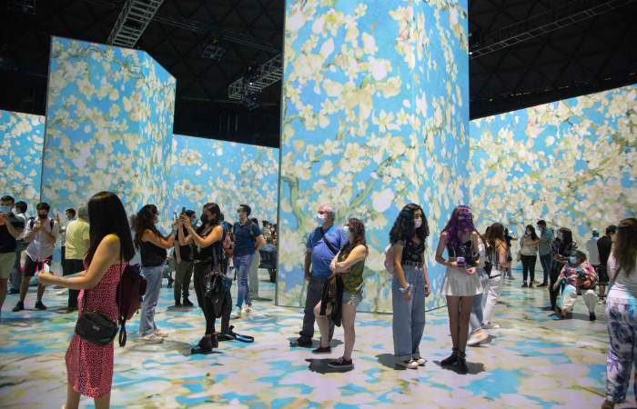 Así es Beyond Van Gogh, la increíble exposición inmersiva que sorprende en Movistar Arena