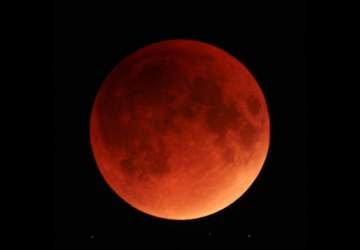 Para no perdérselo: dónde y a qué hora ver el eclipse lunar y la Luna de sangre