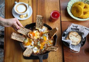 10 lugares en Santiago para tentarse con brunch, la combinación perfecta entre desayuno y almuerzo