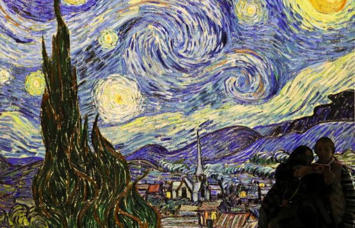 Meet Vincent van Gogh: la fascinante exposición que llena de arte y color el Parque Bicentenario