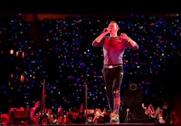 Coldplay por el Universo: la nueva experiencia inmersiva del Planetario Usach