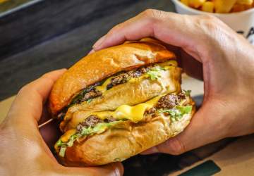 Local Burger: el lugar donde puedes comer todas las hamburguesas que quieras por $ 15.900
