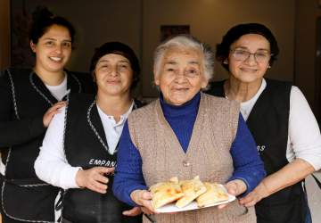 Amasandería Rosalía: las legendarias empanadas elegidas las mejores de Santiago
