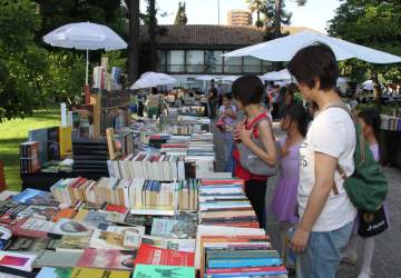 Bazar de Primavera: un encuentro al aire libre con libros, vinilos y food trucks