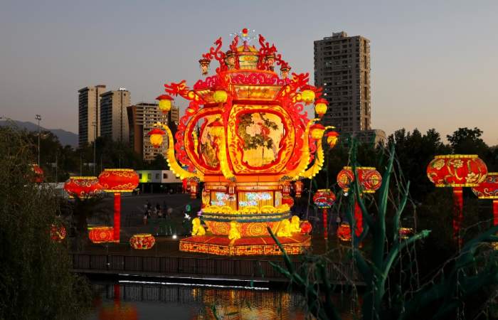 Festival de luces chinas: los tres eventos que están iluminando las noches en Santiago
