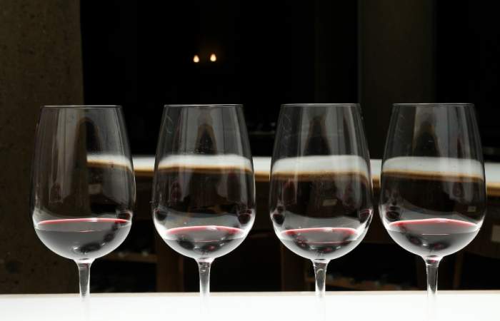 Saturnalia: vinos, gastronomía, destilados y vinilos en Providencia