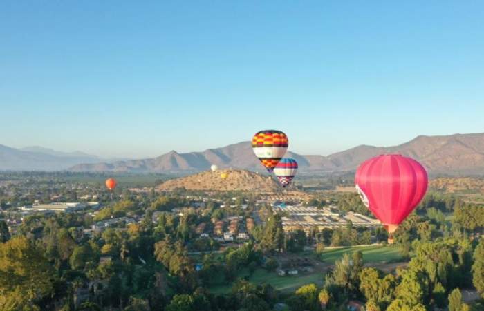 Ya te puedes inscribir para volar en los globos del Cumbres Balloon Festival
