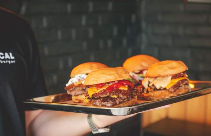 Local Burger vuelve con su promoción para comer todas las hamburguesas que quieras