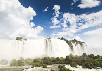 Foz de Iguazú: vuela directo a una de las Siete Maravillas naturales del Mundo