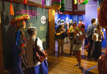 La didáctica muestra sobre la vida de Frida Kahlo y Diego Rivera en el Museo Artequin